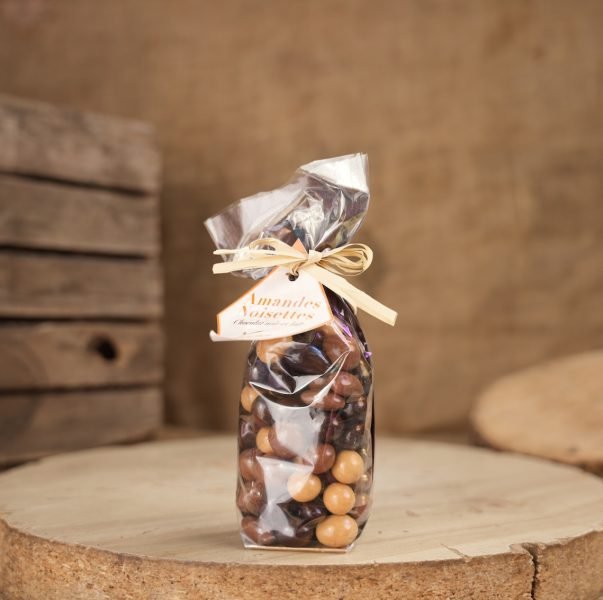 1 808 - SACHET CHOC AMANDES NOISETTES